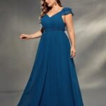 Robe Amincissante Bleue Pour Femme Ronde 2