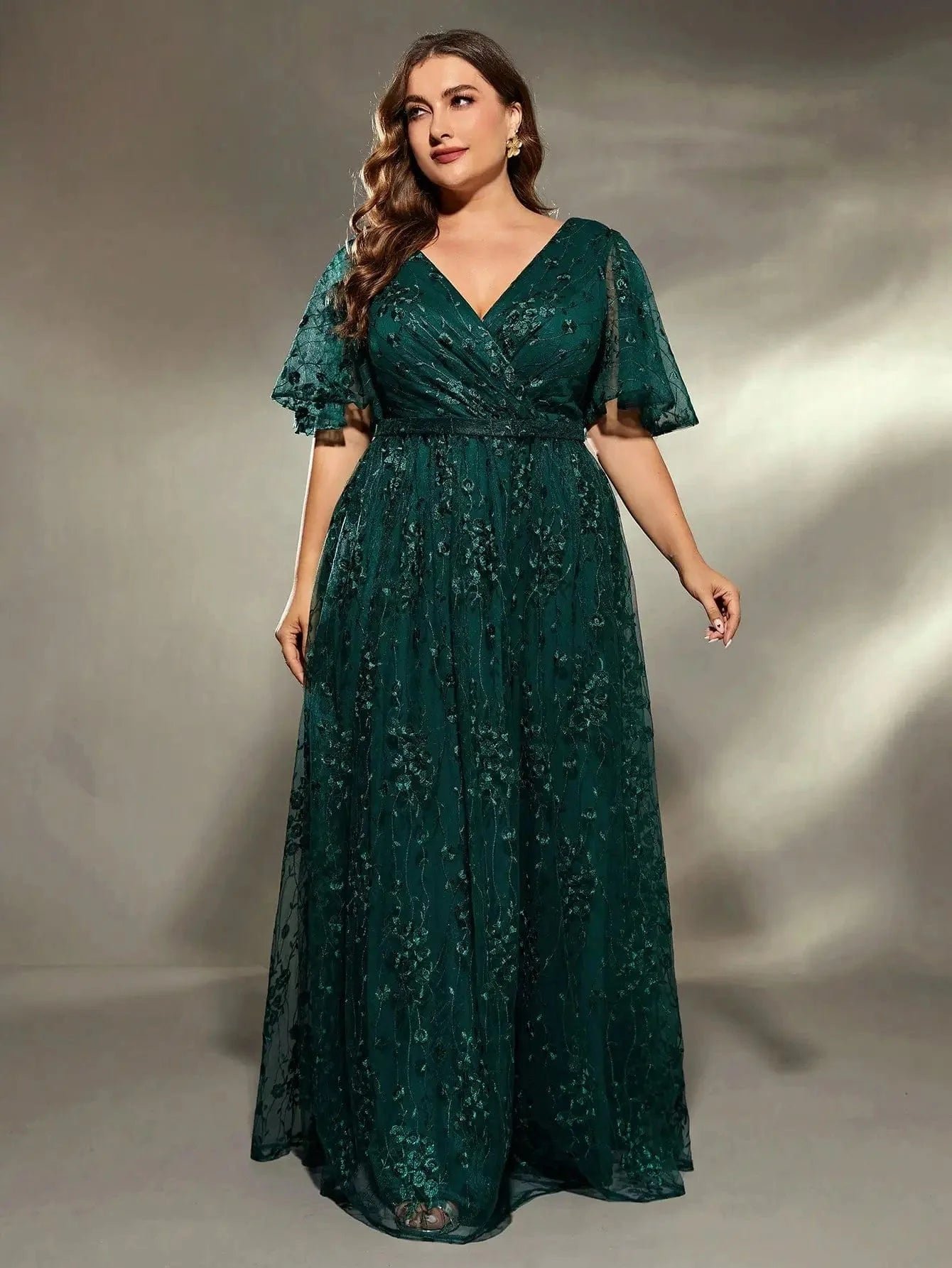 Robe Amincissante Verte Pour Mariage Femme Ronde 2