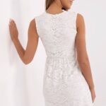 Robe Blanche Courte En Dentelle Sans Manches
