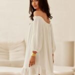 Robe Blanche Courte Epaules Denudees 2