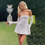 Robe Bustier Courte En Dentelle Evasee 2