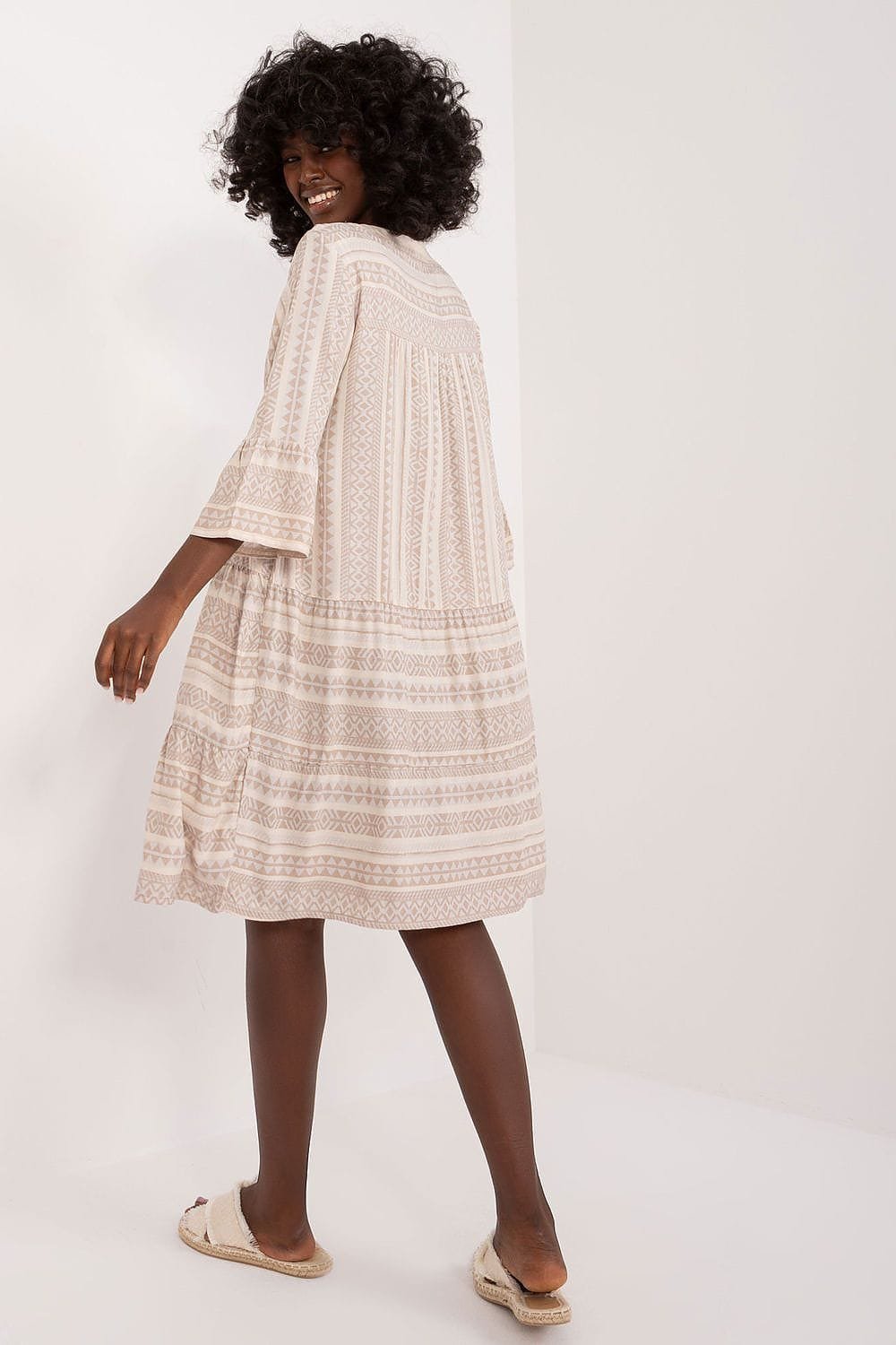 Robe Casual Beige Midi Manches Longues 2