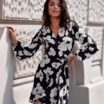 Robe Champetre Courte A Motif Manches Longues Blanc Et Noir 36