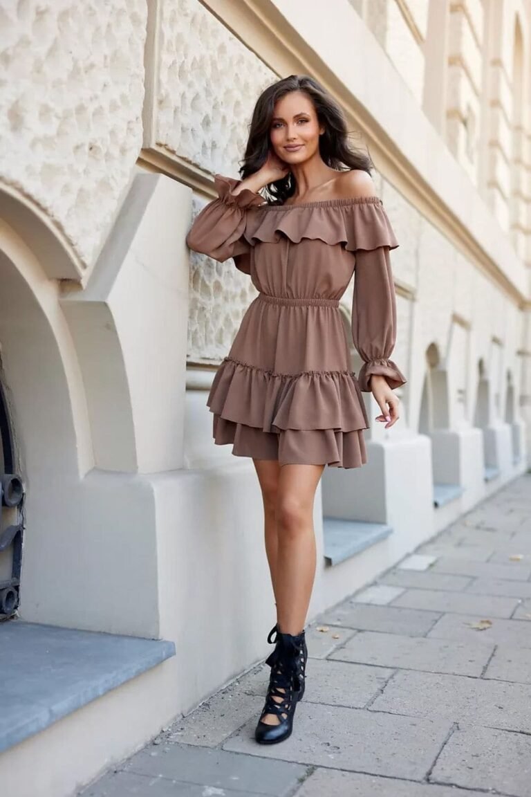 Robe Champetre Courte Marron Epaules Denudees 34