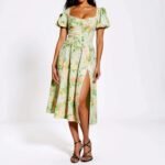 Robe Corset Fleurie Fendue Manches Courtes 3