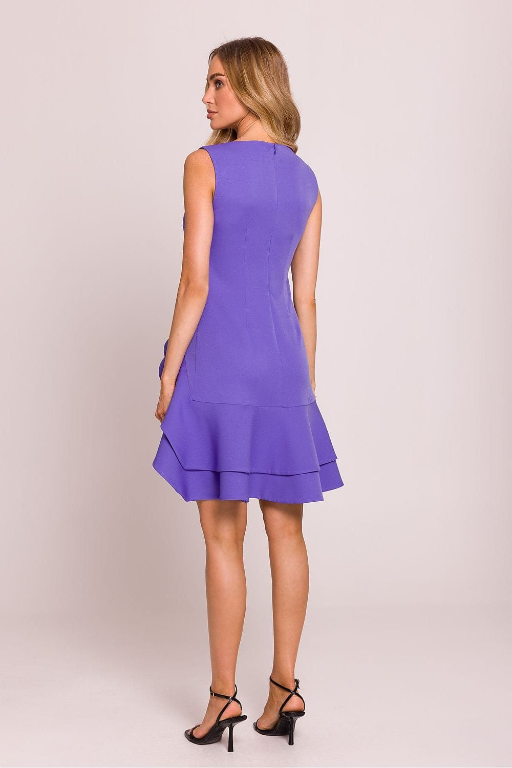Robe Courte Asymetrique Sans Manches 11