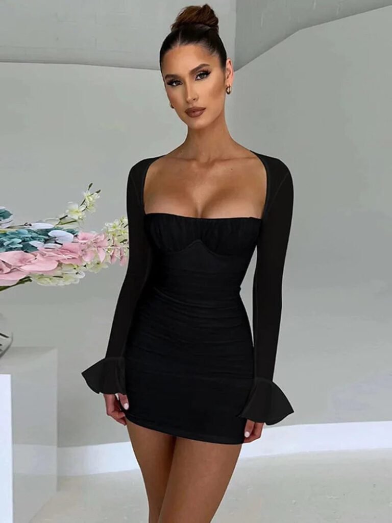 Robe Courte Avec Manches Transparentes Noir S