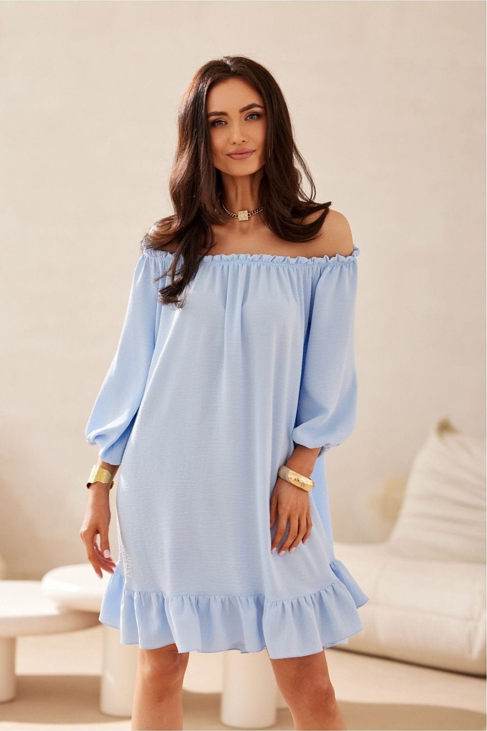 Robe Courte Bleue Ciel Epaules Denudees 3