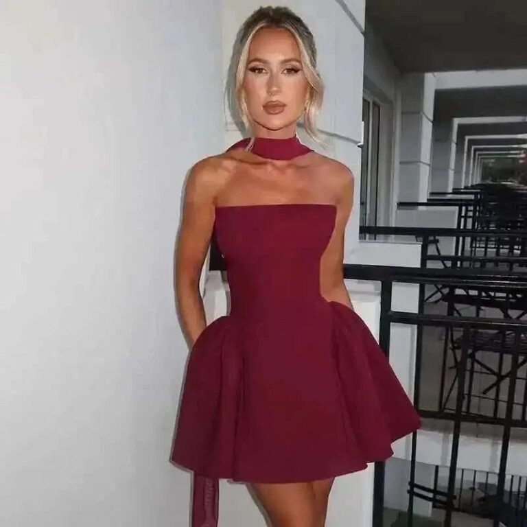 Robe De Cocktail Bustier Courte Evasee Bordeaux S