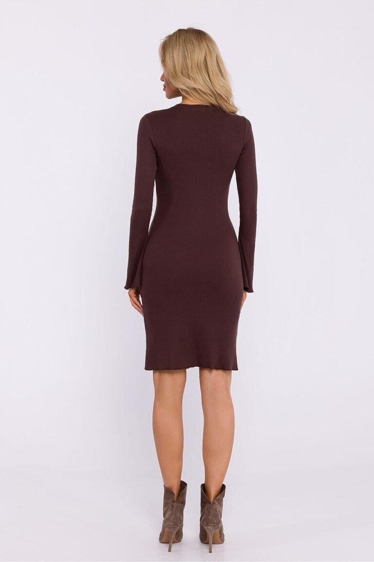 Robe De Cocktail Courte A Poignets Evases Et Manches Longues 2