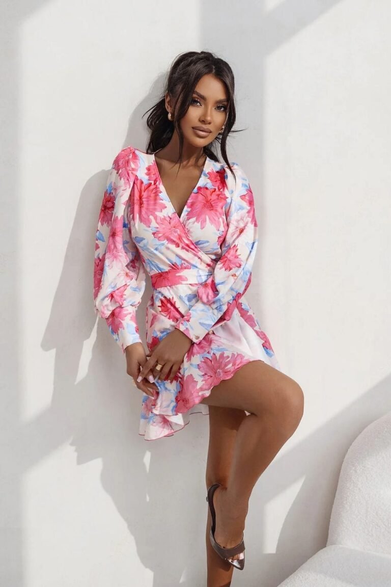 Robe De Cocktail Courte Avec Manches Longues Bouffantes Rose Et Bleu Xs S