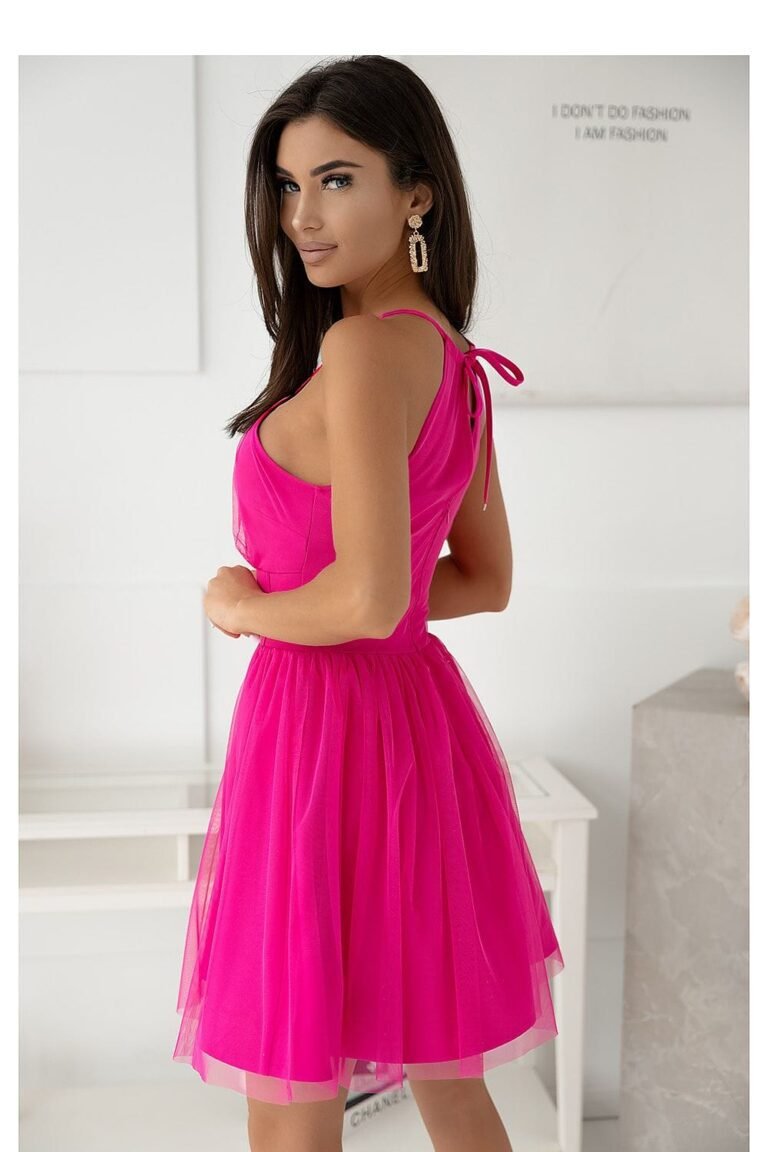 Robe De Cocktail Evasee En Tulle A Bretelles