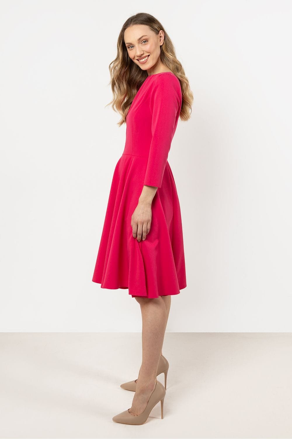 Robe De Cocktail Rose Evasee Manches Longues