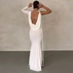 Robe De Soiree Chic Avec Decollete Plongeant 3