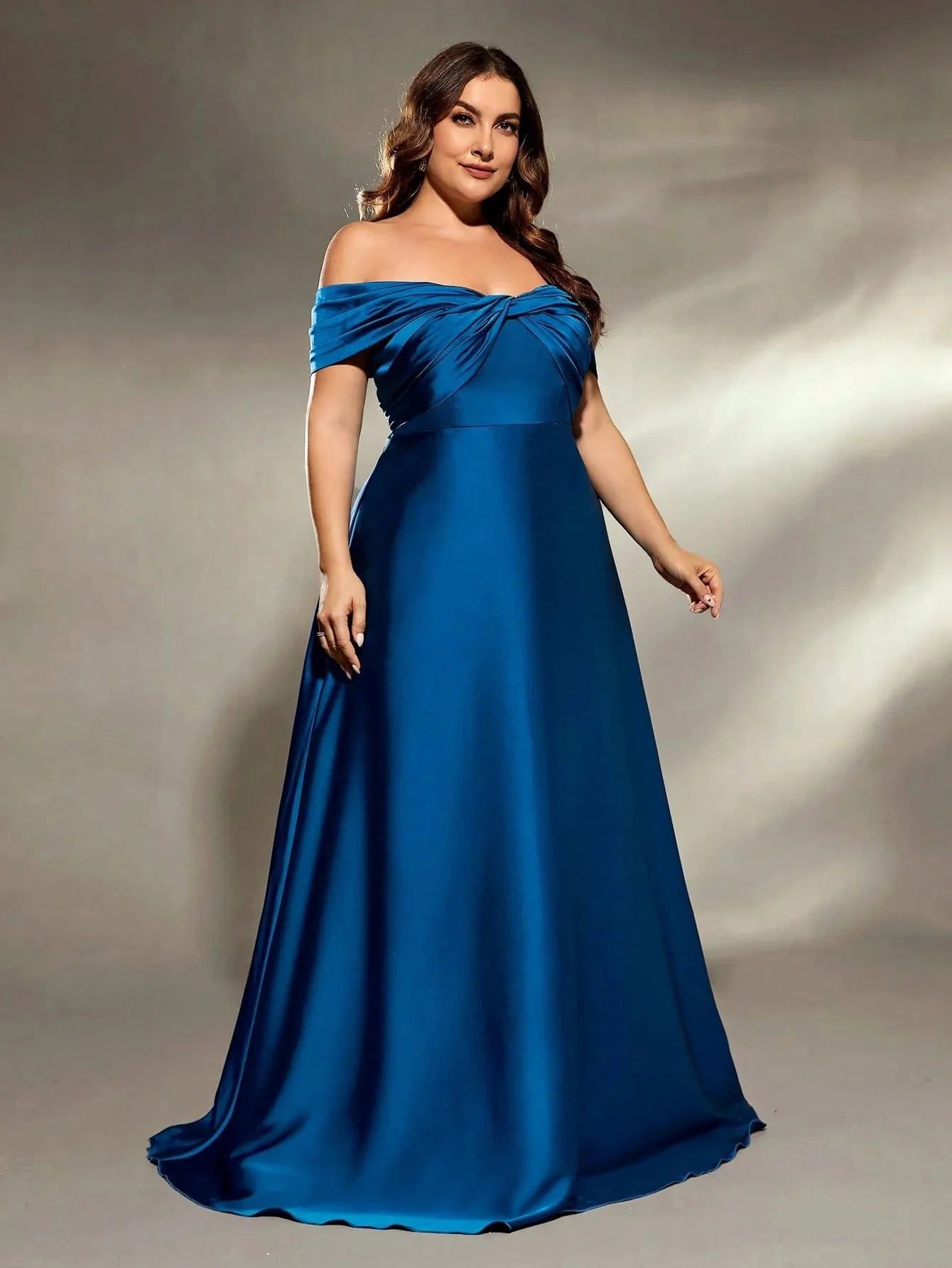 Robe De Soiree Grande Taille En Satin Bleu 2