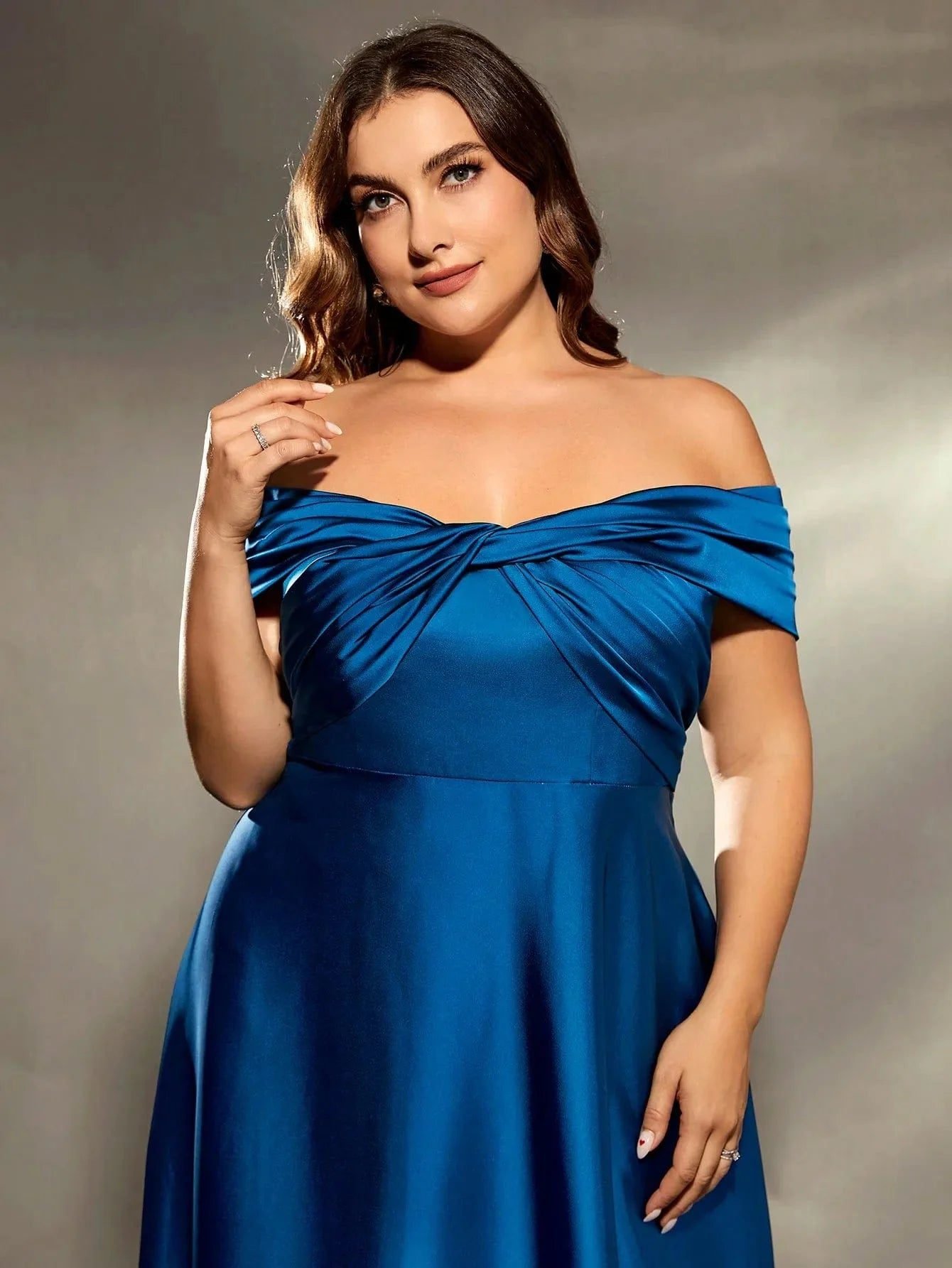 Robe De Soiree Grande Taille En Satin Bleu 5