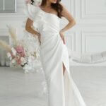 Robe De Soiree Longue Haut Asymetrique Avec Des Plumes Decoratives Blanc 34