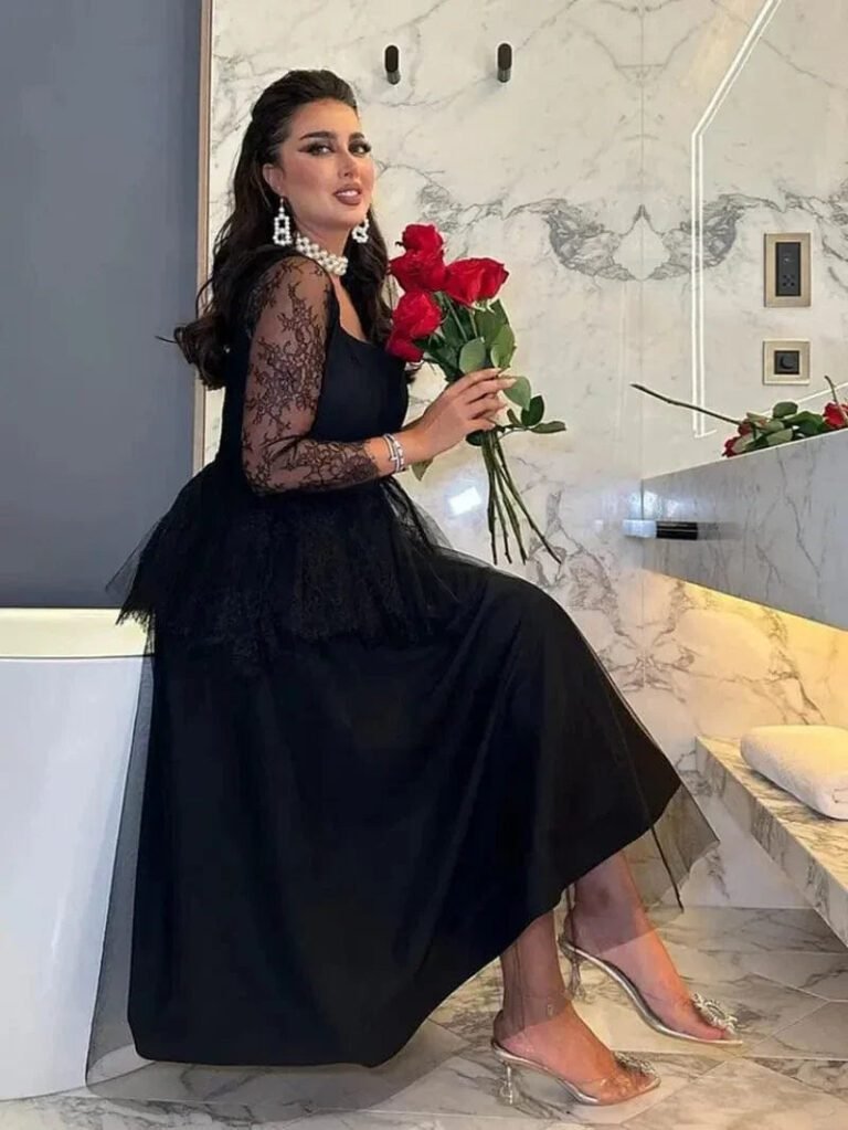 Robe De Soiree Noire Chic Midi Manches En Dentelle 2