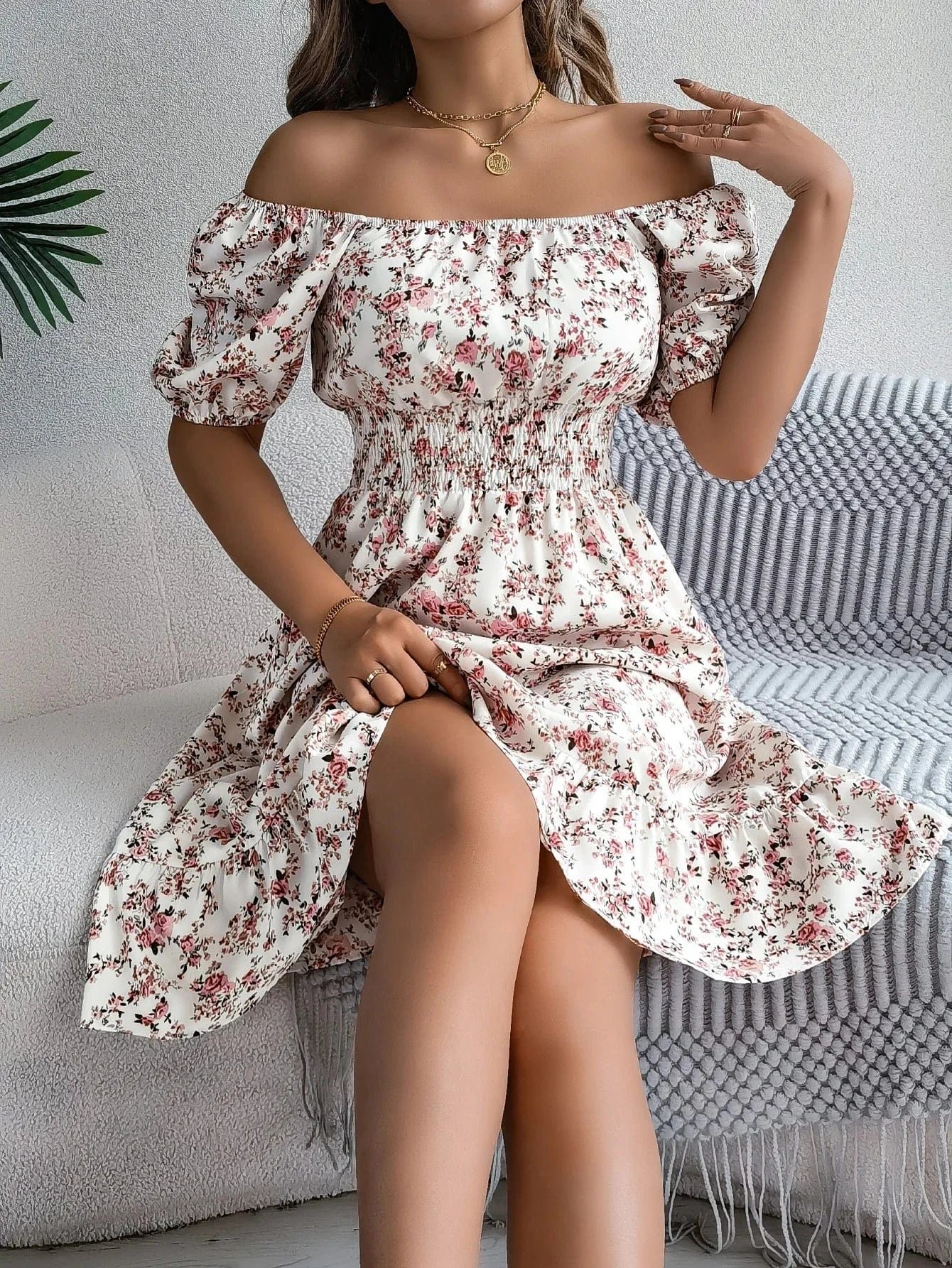 Robe Dete Fleurie Manches Courtes Col Carre Blanc S