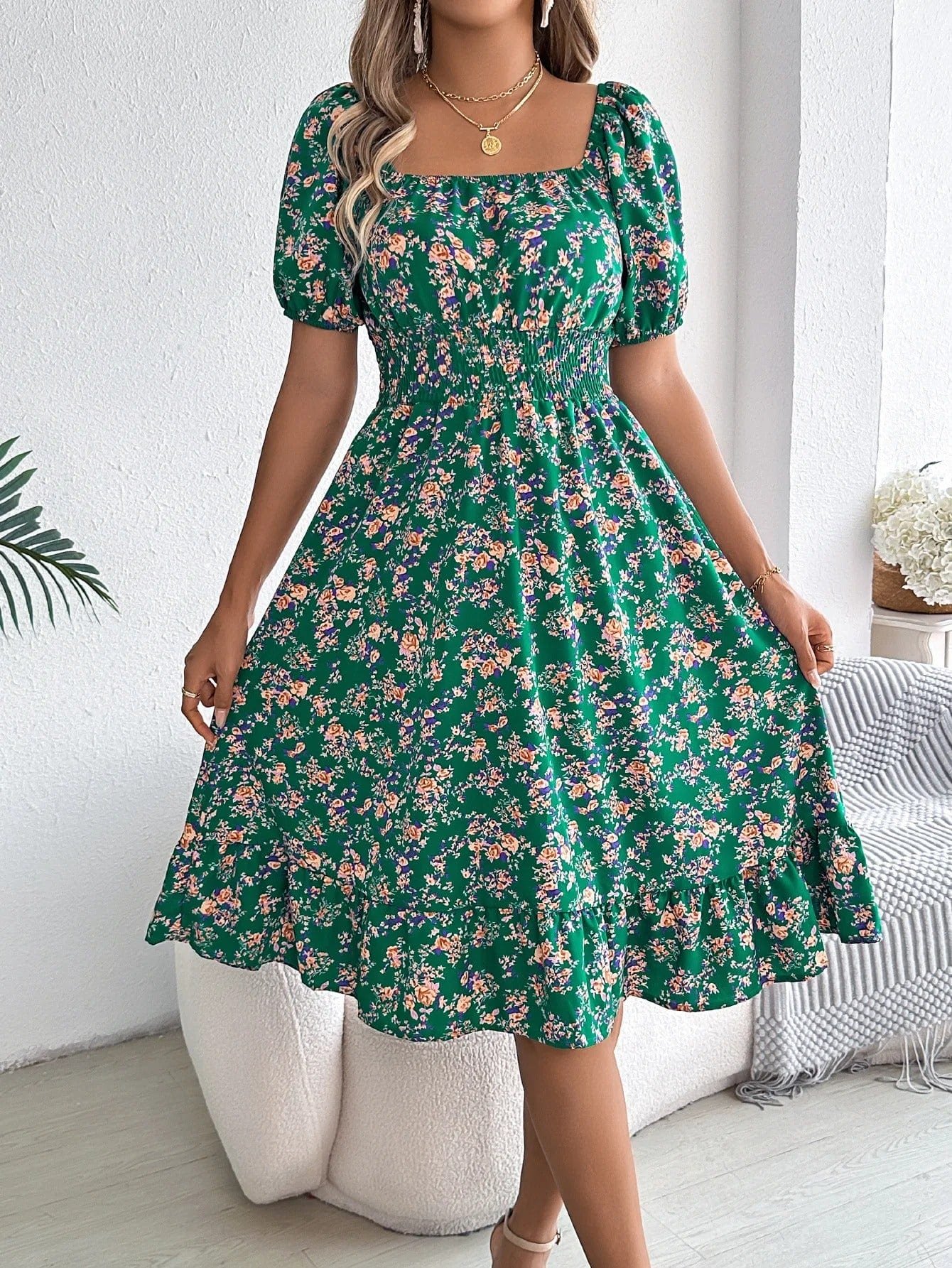 Robe Dete Fleurie Manches Courtes Col Carre Vert S