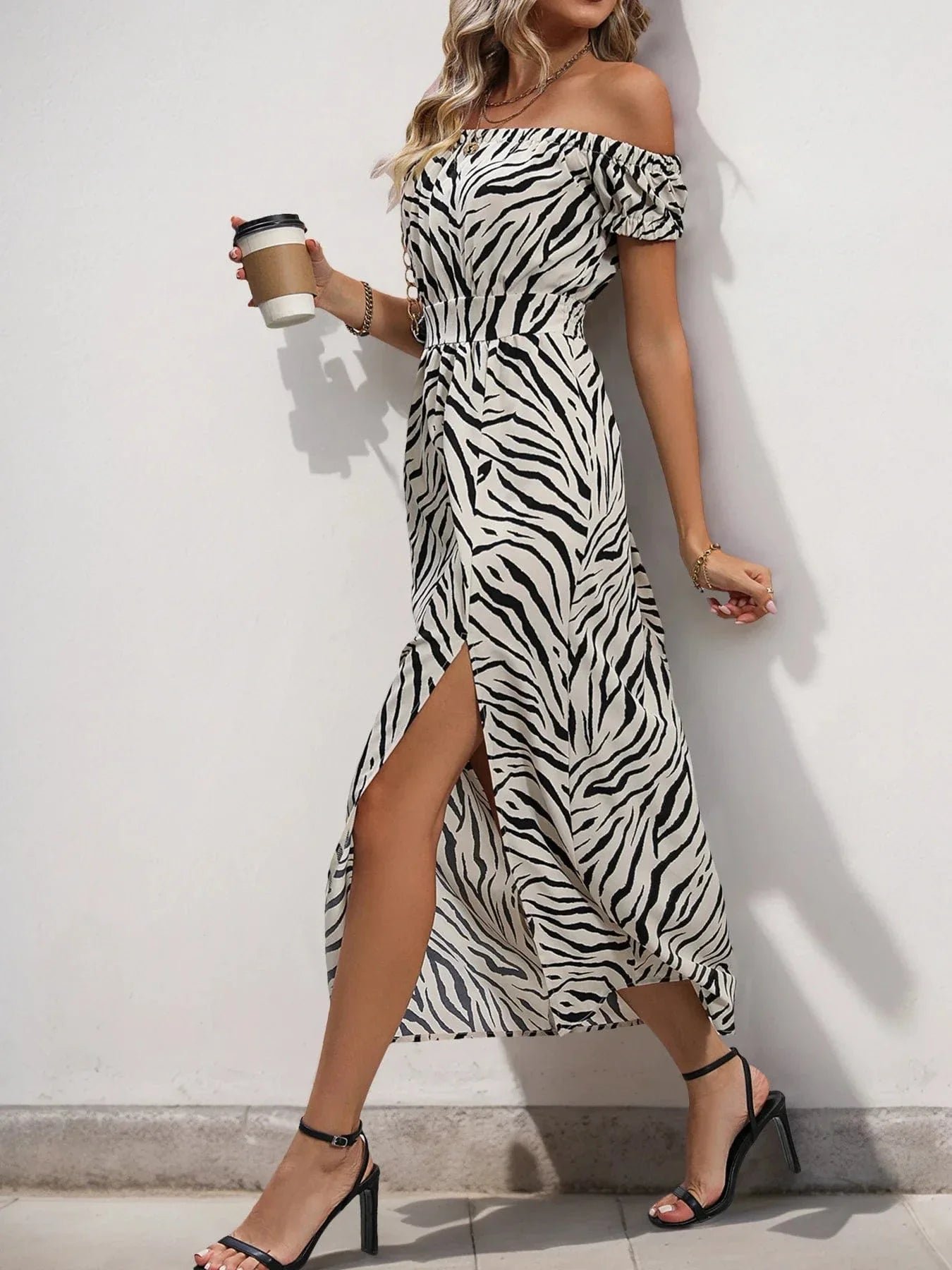 Robe Dete Motif Zebre Fendue Epaules Denudees 3