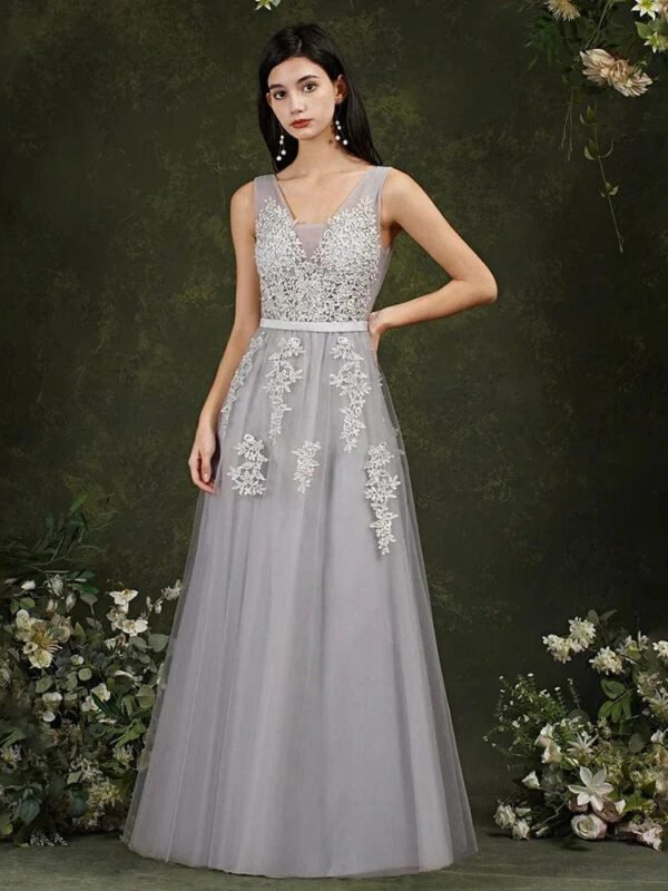 Robe En Tulle Longue Avec Appliques Gris 34