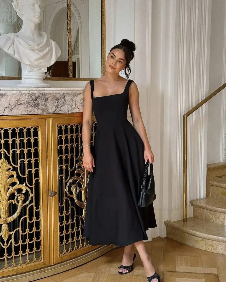Robe Ete Chic Col Carre Sans Manches Trapeze Noir S