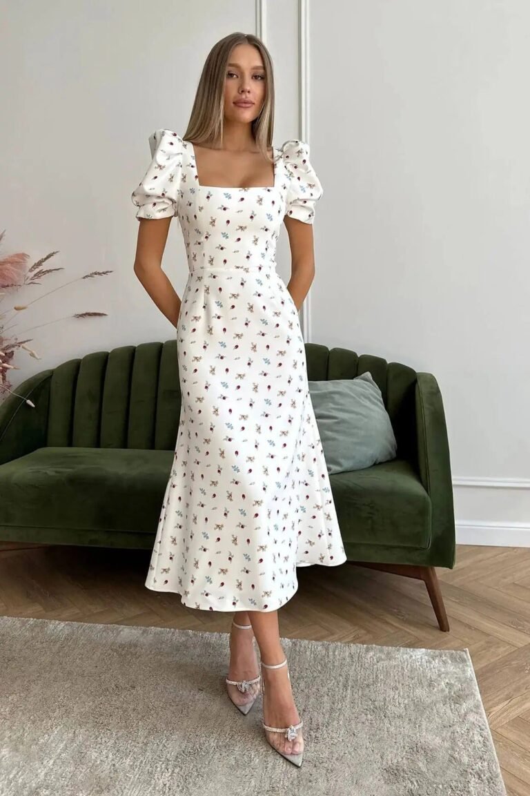 Robe Ete Fleurie Midi Col Carre