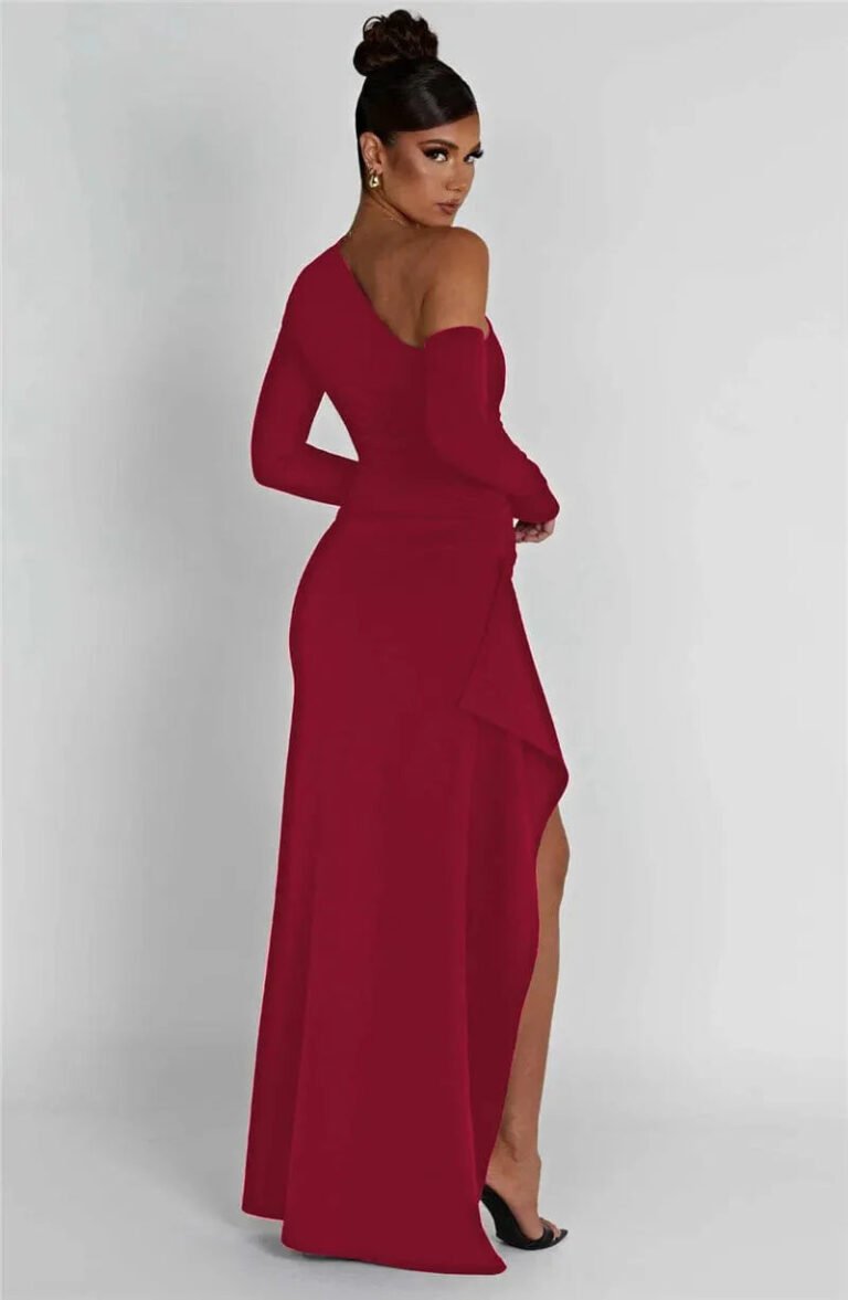Robe Fendue Avec Epaule Denudee 2
