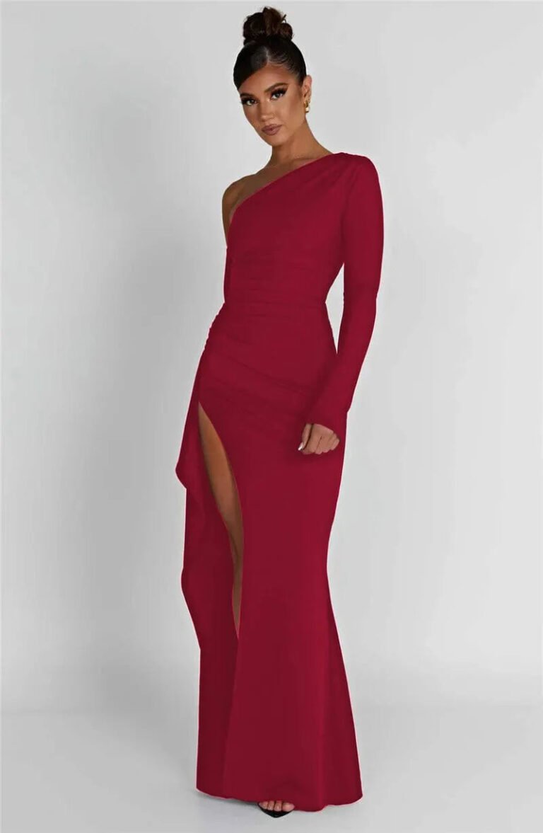 Robe Fendue Avec Epaule Denudee 3