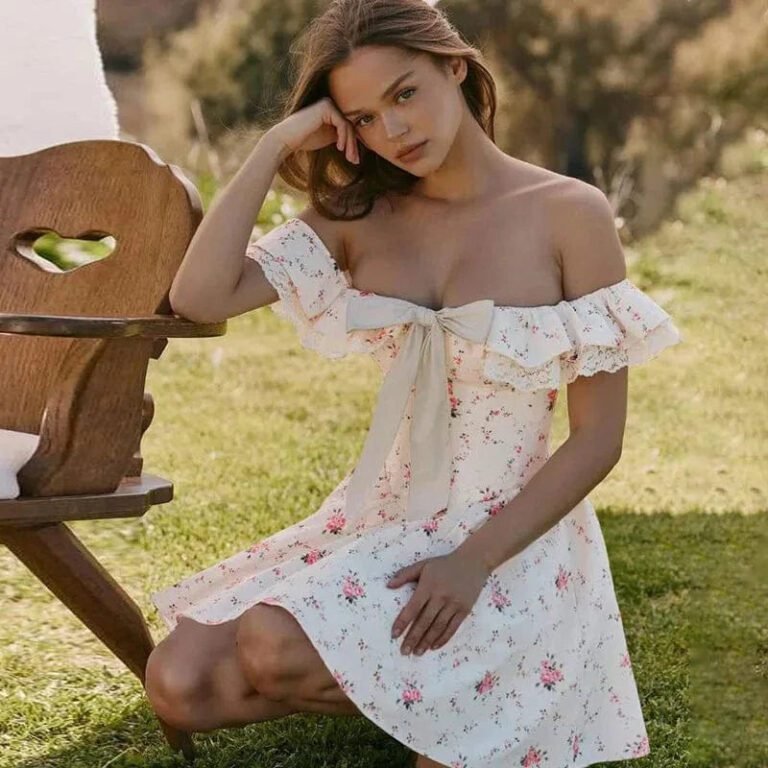 Robe Fleurie Courte Col Bardot