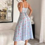 Robe Fleurie Midi Avec Fente Laterale Et Encolure Carree 3