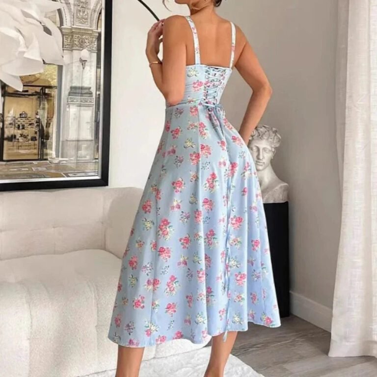 Robe Fleurie Midi Avec Fente Laterale Et Encolure Carree 3