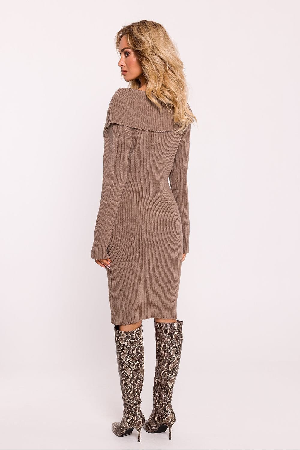 Robe Hiver En Tricot Epaules Denudees 2