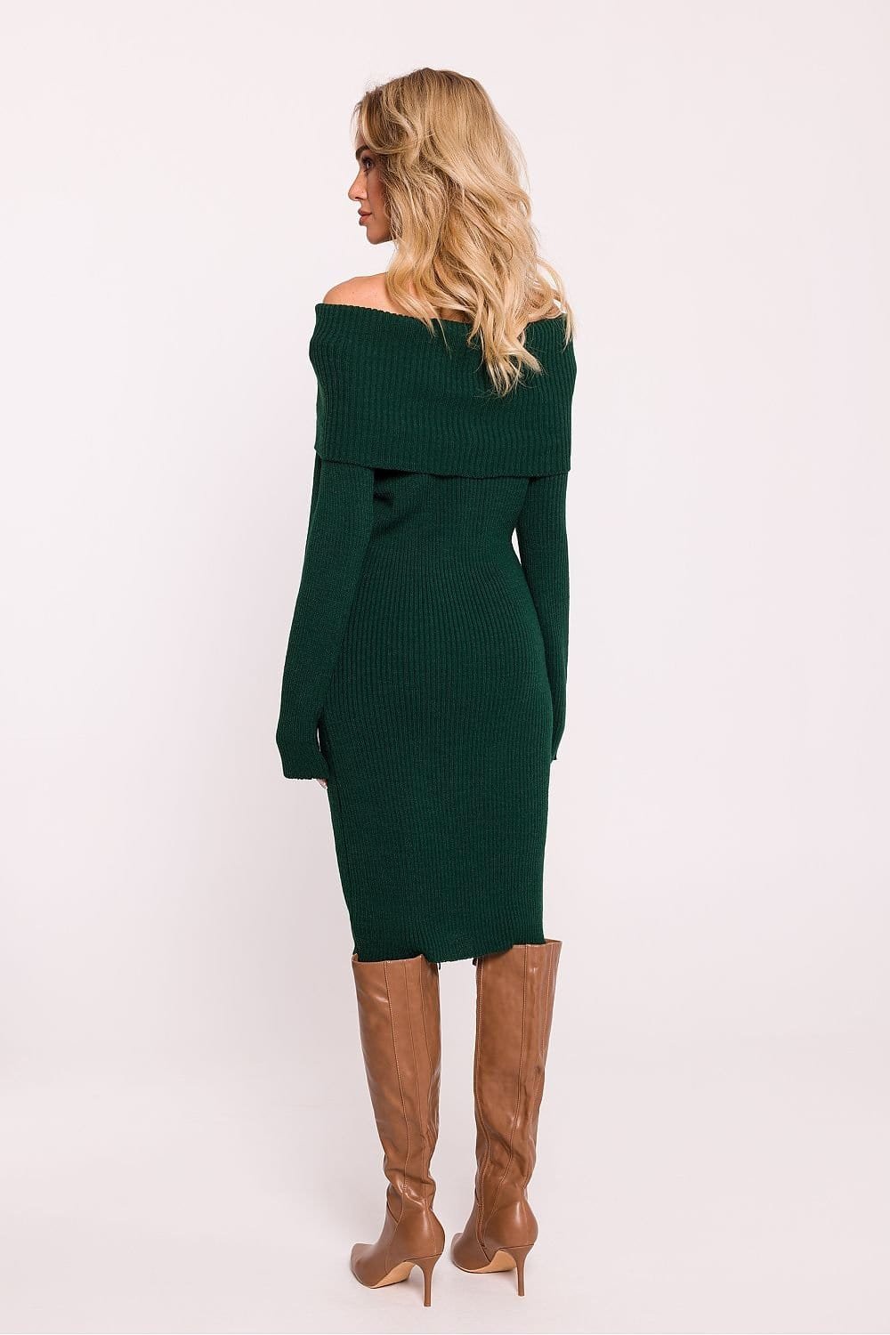 Robe Hiver En Tricot Epaules Denudees