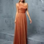 Robe Invitee De Mariage Epaule Denudee 7
