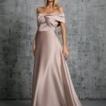 Robe Invitee De Mariage Taupe Avec Epaules Denudees