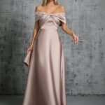 Robe Invitee De Mariage Taupe Avec Epaules Denudees Taupe S