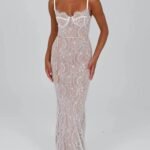 Robe Longue En Dentelle Noire 2