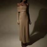 Robe Longue Sequin Epaules Denudees Doree S