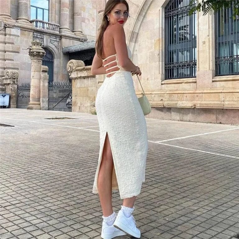 Robe Midi Blanche Pour Ete Dos Nu Moulante