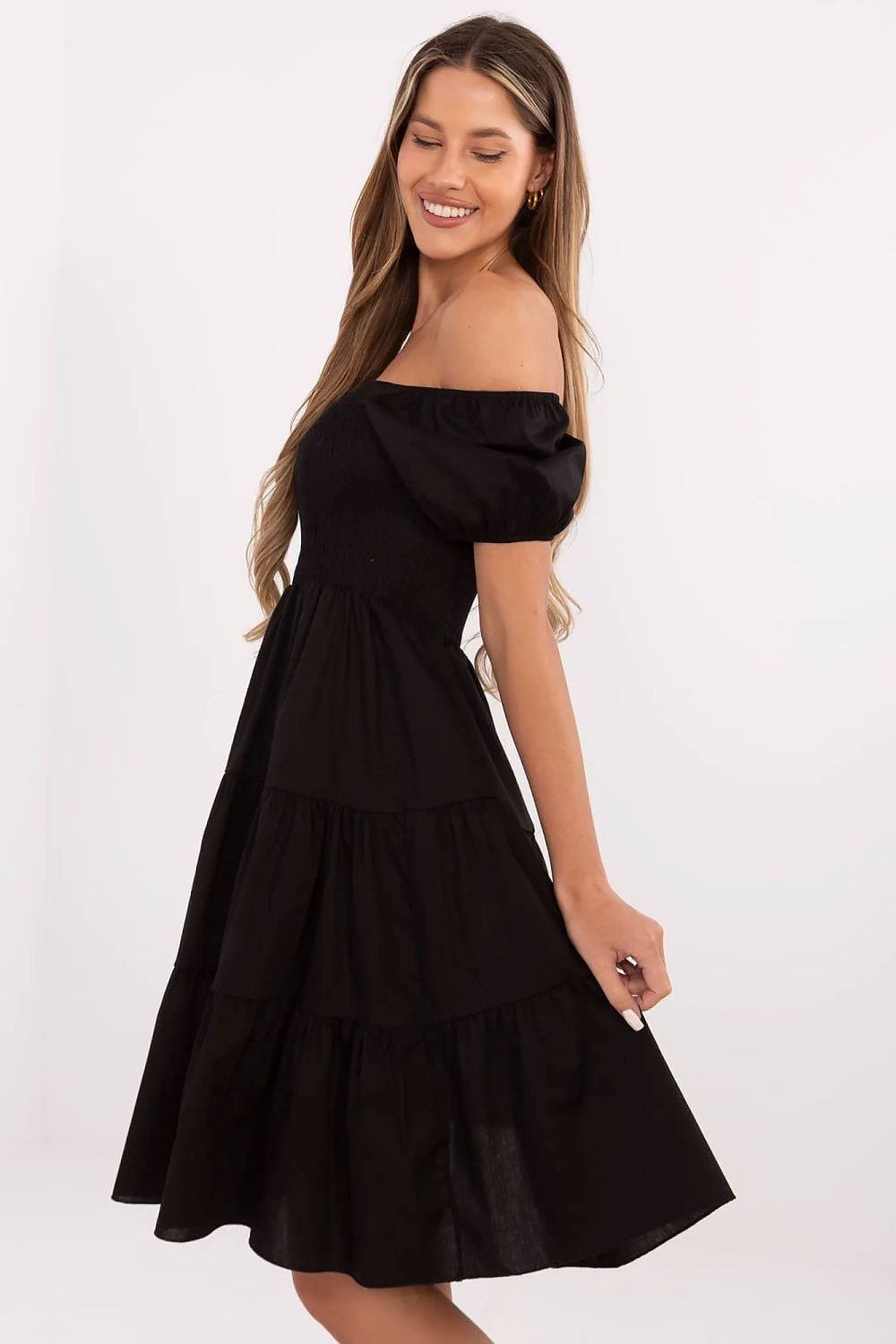 Robe Noire Trapeze Epaules Denudees