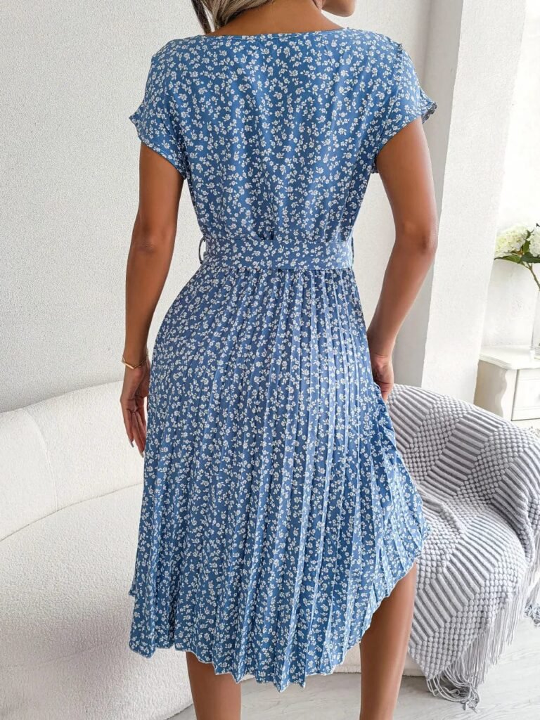 Robe Plissee A Fleurs Et Ceinture A Nouer 9