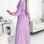 Robe Plissee Lilas Avec Encolure Enveloppe Et Ceinture