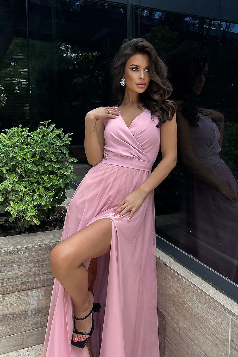 Robe Rose Longue Chic Fendue 2